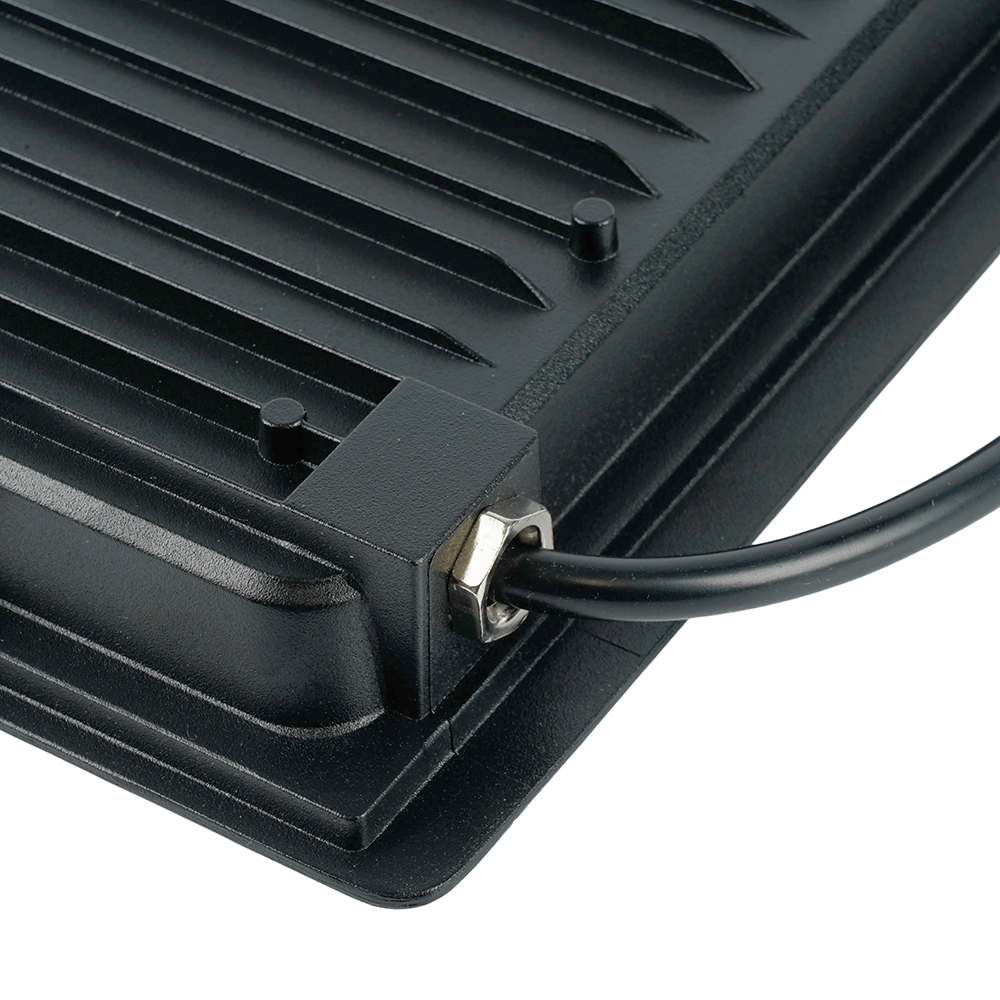 Светодиодный прожектор Feron LL-936 IP65 100W 6400K