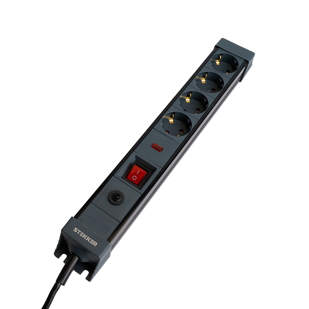 Сетевой фильтр 4-местный с/з STEKKER 3x1мм2, 5 м, 250В, 16А, серия Techno, HM22-41-05, черный Сетевой фильтр 4-местный с/з STEKKER 3x1мм2, 5 м, 250В, 16А, серия Techno, HM22-41-05, черный