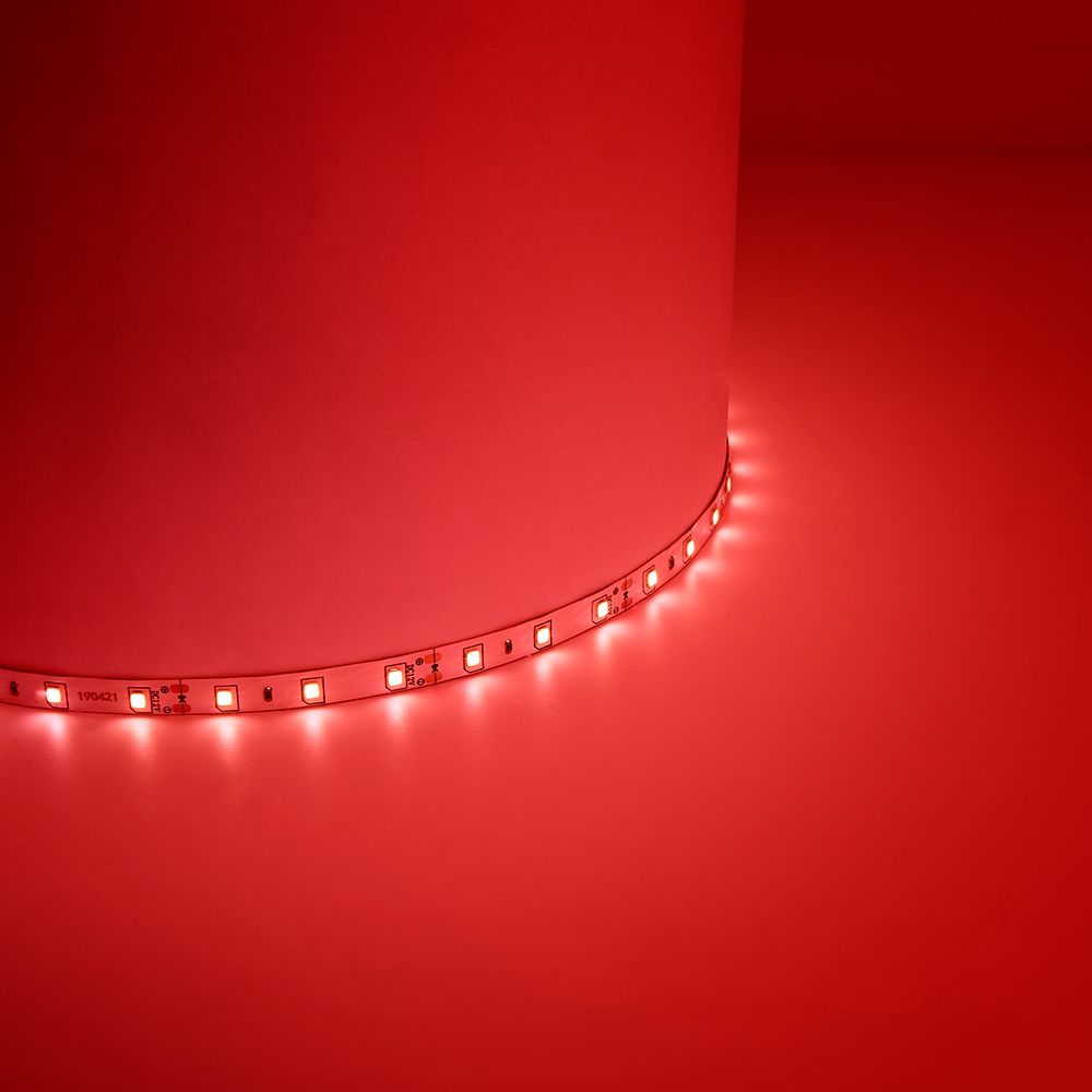 Светодиодная LED лента Feron LS603, 60SMD(2835)/m 4.8W/m 12V 5m красный