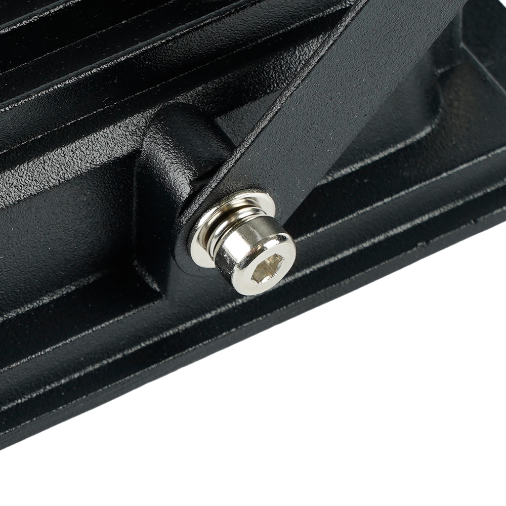 Светодиодный прожектор Feron LL-935 IP65 50W 6400K