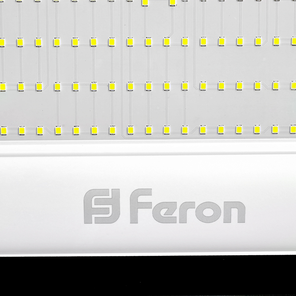 Светодиодный прожектор Feron LL-924 IP65 200W 6400K