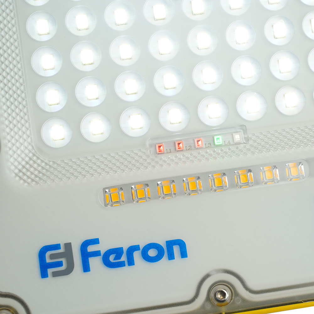 Светодиодный прожектор Feron LL-951 переносной с зарядным устройством IP66 50W 6400K