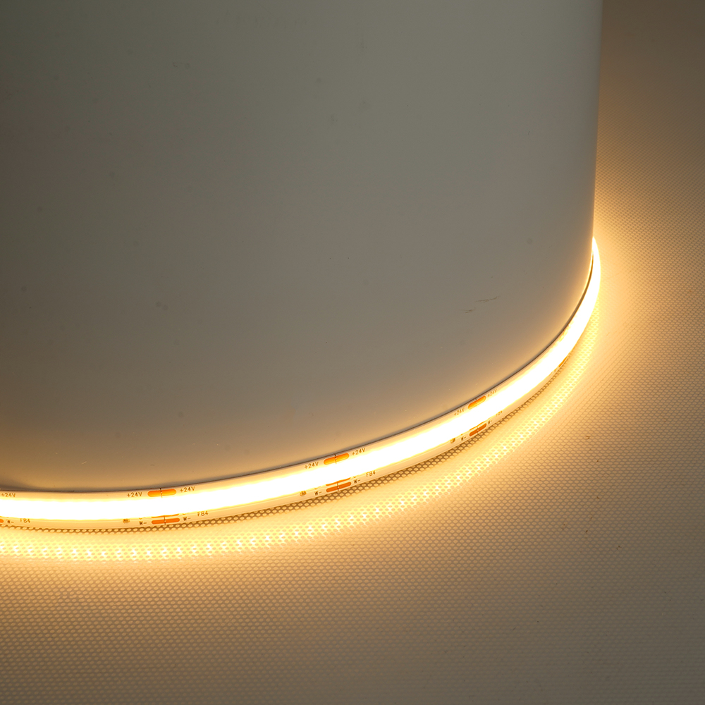 Светодиодная COB лента Feron LS530, 320SMD(2110)/м 10Вт/м 24V 5000*8*1.8мм 4000К IP20