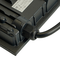 Светодиодный прожектор SAFFIT SFL51-50 IP65 50W 6500K черный 51194 Светодиодный прожектор SAFFIT SFL51-50 IP65 50W 6500K черный 51194